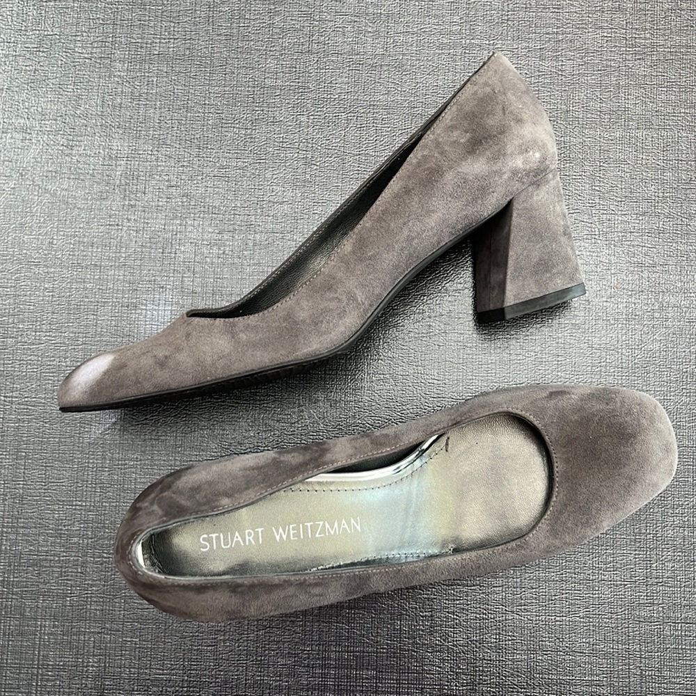 NWT Stuart Weitzman Grey Suede Pump